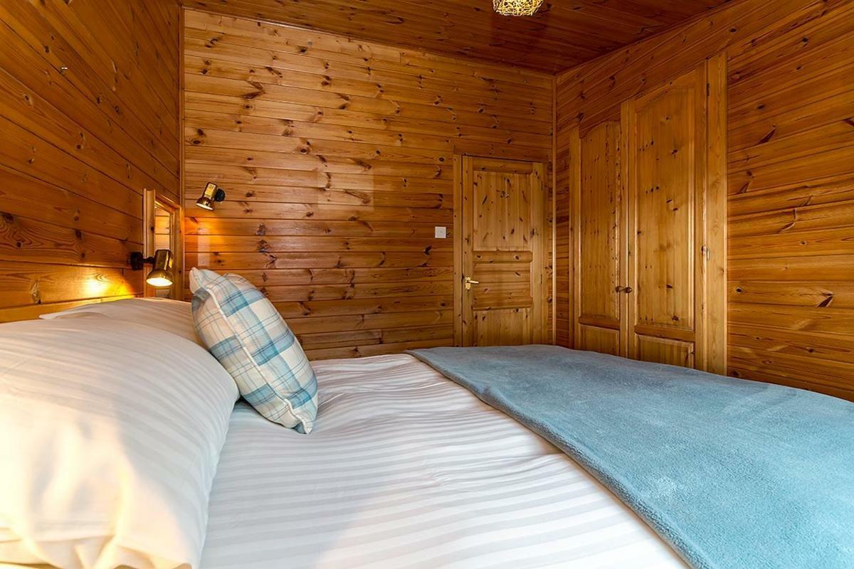 Lunga House Beach Lodges Craobh Haven Экстерьер фото